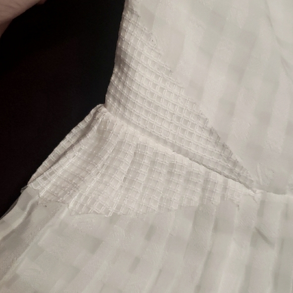 🔴 Banana Republic White Peplum Sheer Tank Blouse 🔴 - Picture 5 of 12